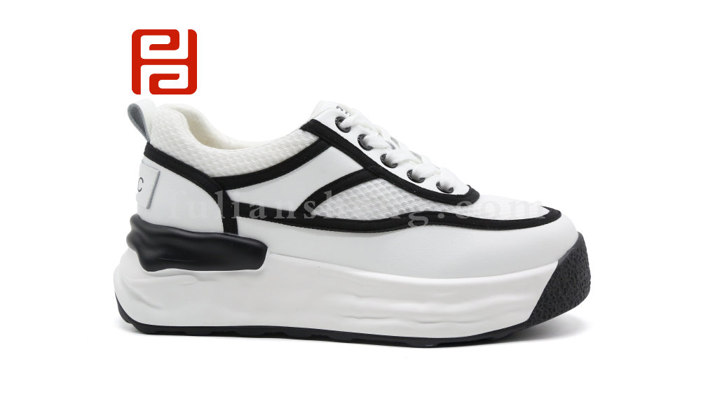 福连升夏季女鞋线条装饰休闲阿甘鞋