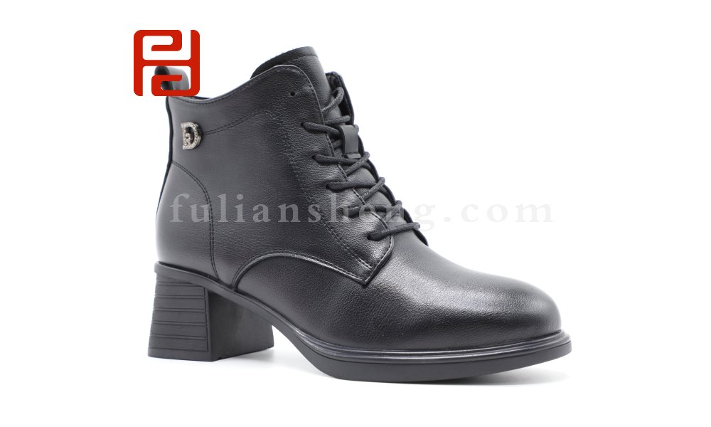 福连升冬季新款轻松工作女鞋魅力时装时尚短靴