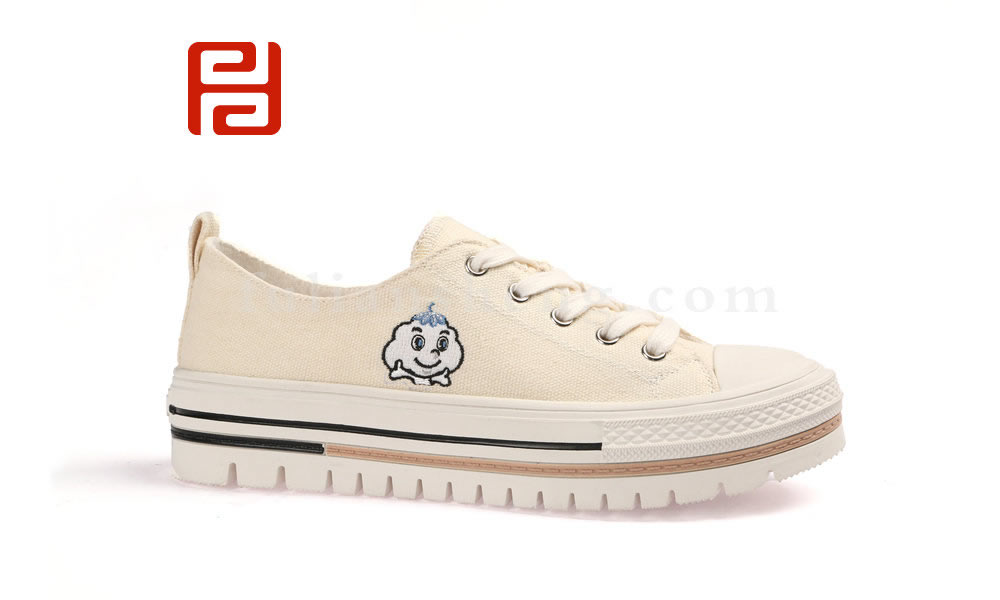 福连升休闲板鞋 厚底帆布鞋棉麻刺绣舒适布鞋(图2)