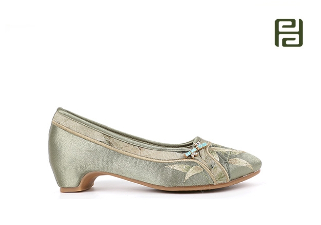 福连升春季新款汉唐风韵绣花女鞋