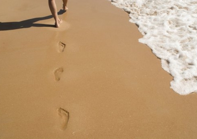 危害中年人足部健康的因素有哪些？