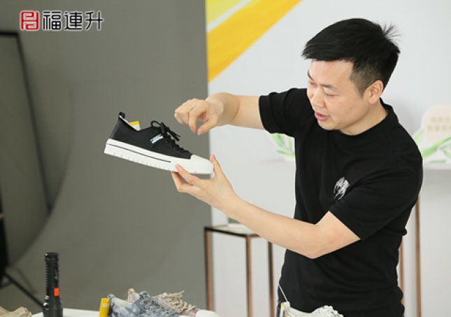 一双鞋子，决定合脚的第一要素就是要有好的楦型