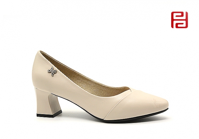 福连升尖头单鞋女真皮粗跟春款粗高跟浅口休闲工作皮鞋